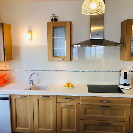 Simone Apartment